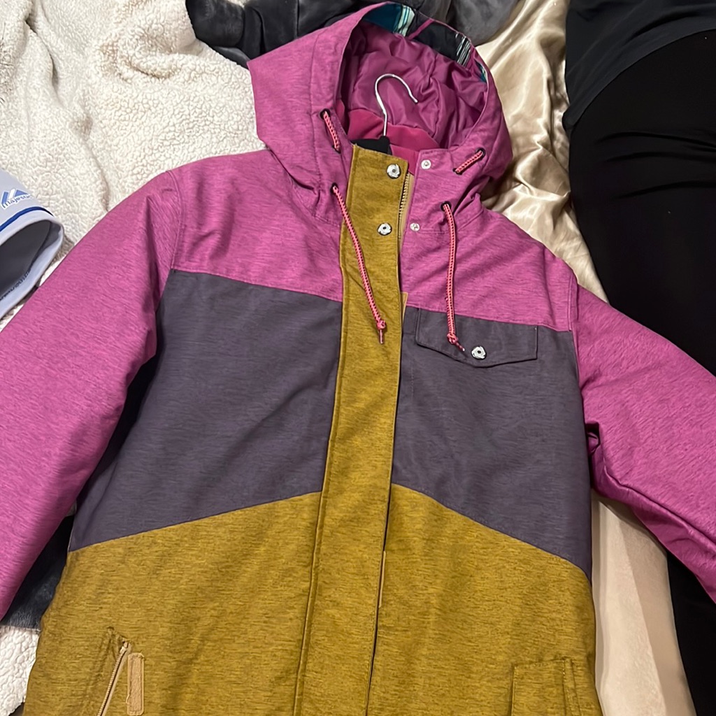 Woman’s Snowboard Jacket